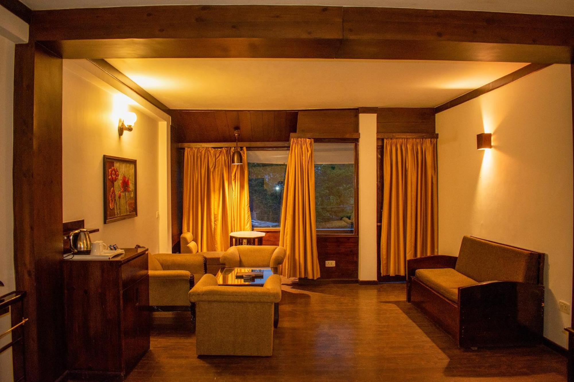 The Whispering Inn Resort And Bar Manali  Luaran gambar
